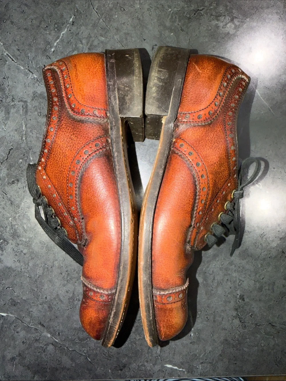 Vintage 10.5 D Classic Men’s Wingtip Dress Shoes - Brown
